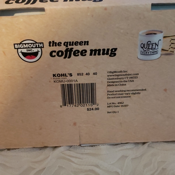 3🚨/$25 🆕️ QUEEN of Everything  20oz Coffee mug - Picture 5 of 5